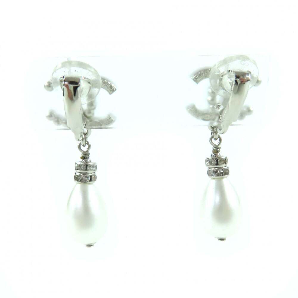 CHANEL Silver Pearl Logo Earrings - Picture 4 of 7